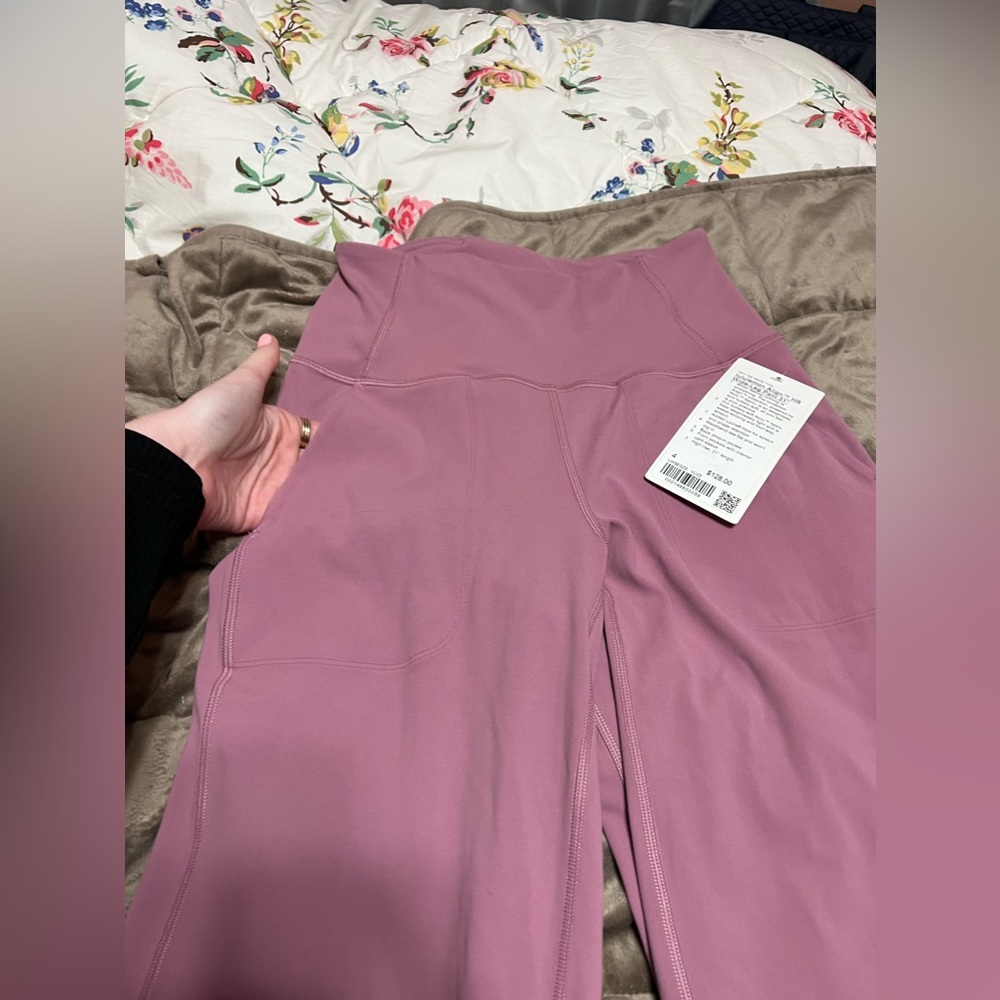 Lululemon Align HR Wide-Leg Pant 31’’ SIZE 4 Brand new with tag! - Picture 4 of 6